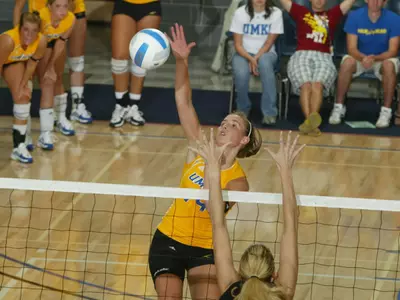 UMKC Falls To Arkansas State in Kangaroo Klassic Finale