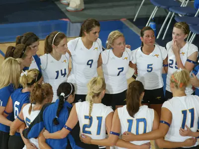 UMKC Volleyball Set To Host The 2008 Kangaroo Klassic