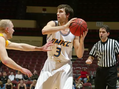 'Roos To Host Oral Roberts On Senior Day At Municipal Auditorium