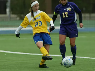 Kangaroos Fall To Jackrabbits