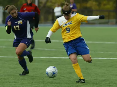 Kangaroos Drop Overtime Match To Ladies, 2-1
