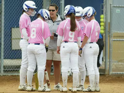 UMKC Heads To IUPUI For Three-Game Series