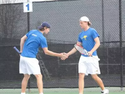 Bulldogs Drop 'Roos In Des Moines, 7-0