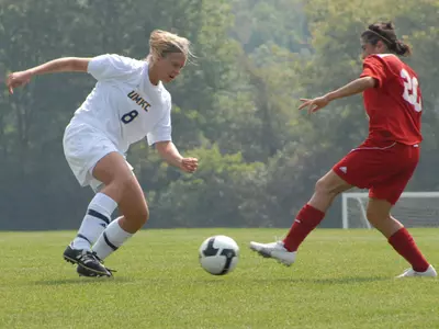 Kangaroos Host Coyotes On Sunday