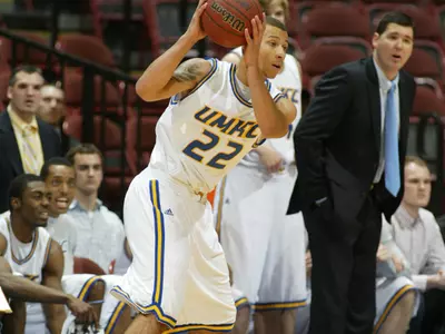 Hot Second Half Shooting Lifts NDSU Past UMKC, 73-69