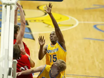 Jaguars Rally From 11 Down To Edge 'Roos, 65-64