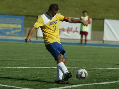 UMKC To Host IPFW On Senior Day Saturday