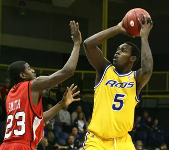 Career Nights Help 'Roos To 82-64 Win Over SIU Edwardsville
