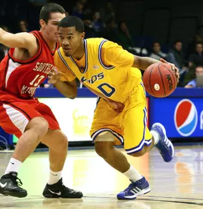 'Roos Head South To Take On Wichita State