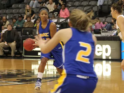 UMKC Women's Basketball Hosts North Dakota State Wednesday Afternoon