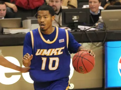'Roos Move To 6-0 At Home With 73-51 Win Over Houston Baptist