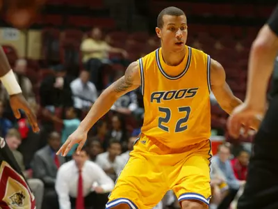 'Roos Fall To Oral Roberts In Regular Season Finale