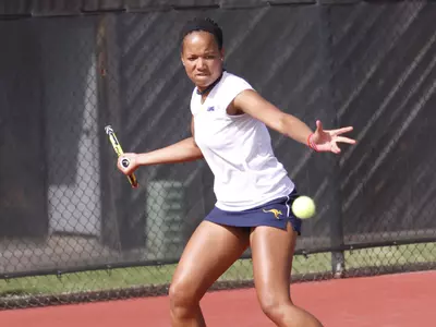 UMKC Splits Matches On Day 2 Of Summit League Cluster