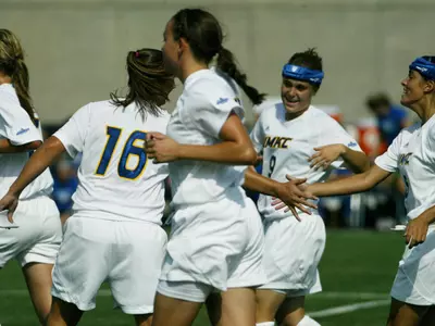 `Roos Begin Summit League Play At Western Illinois
