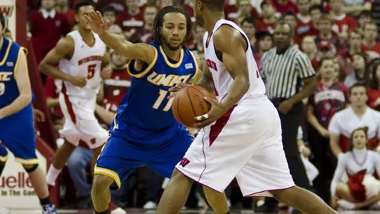 No. 11 Badgers stifle UMKC, 77-31