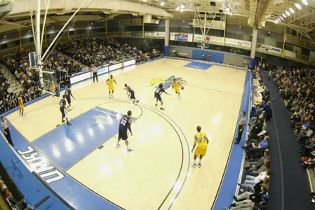 'Roos Look To Hold Off Centenary On Saturday