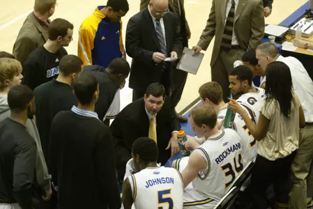 Three 'Roo Hoopers named to NABC Honors Court