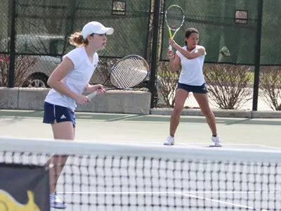 'Roos To Close-Out Regular Season Against South Dakota, Cowley County