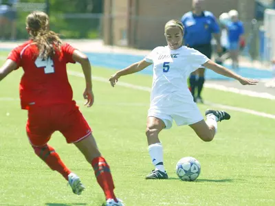 ?Roos Settle for Second Straight Tie to Start the Season