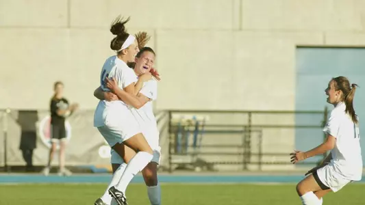 ?Roos Get First Summit League Win in Thrilling Fashion