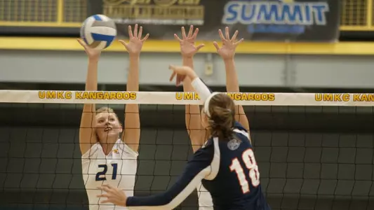 UMKC Splits Matches on Day Two Of Kangaroo Klassic