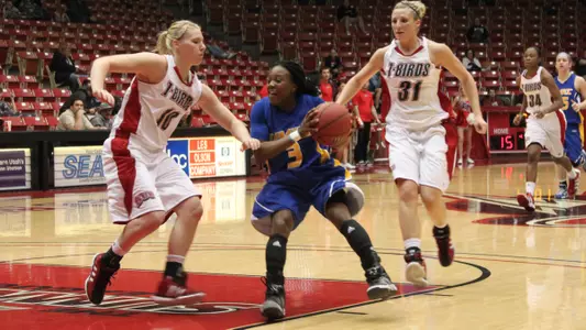 Stifling UMKC Defense Leads ?Roos To 64-46 Win over Southern Utah