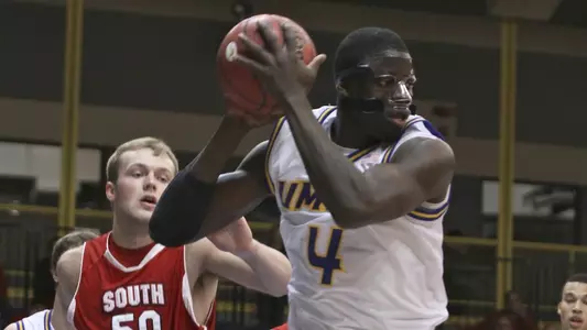 'Roos Head North for Contest at NDSU Thursday