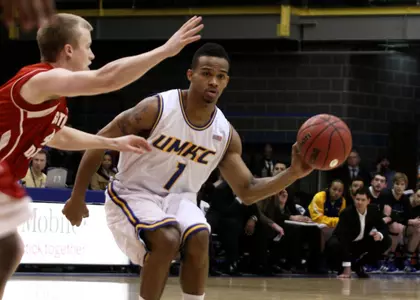 Jackrabbits Run Past Kangaroos on Saturday, 85-58