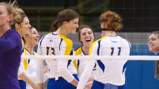 Kangaroos Open Up 2013 With Annual Alumni Match