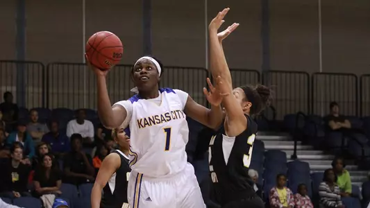 Griffons Upend Kangaroos In Season Opener