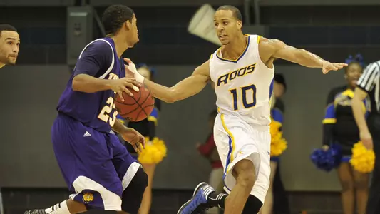 Leathernecks Hold Off 'Roos Comeback Bid, 68-63