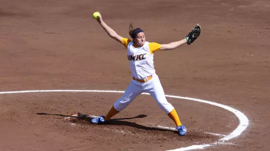 ?Roos Hold Off Seattle 1-0 to Get Their First Win of the Year