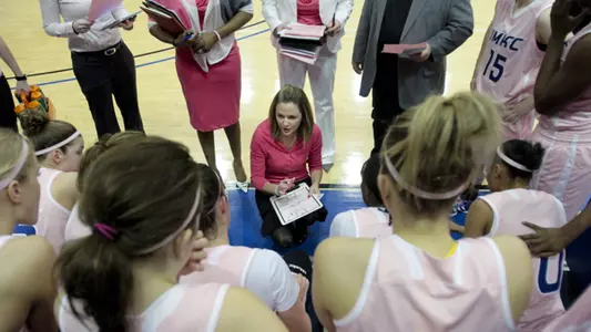 UMKC Heads To Western Illinois To Avenge Earlier Loss