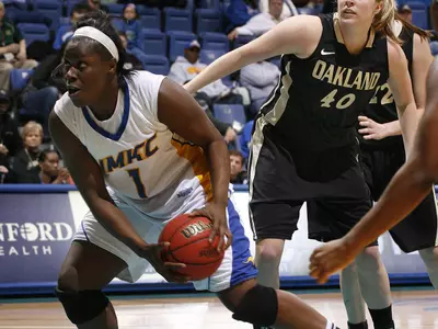 UMKC Advances To Summit League Championship Semifinals With 72-59 Win Over Oakland