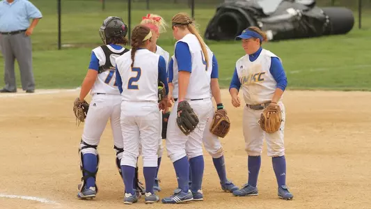 Kangaroos Return Home for a Weekend Series With Oakland