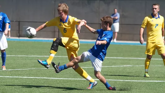 'Roos Offense Comes Alive for 3-2 Win Over Bears