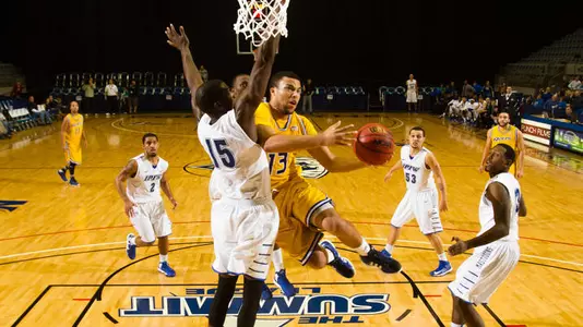 'Roos Hit the Boards, Pick Up Big Road Win at IPFW, 63-59