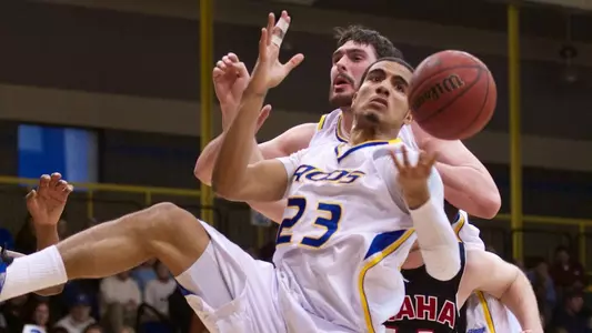 'Roos Offense Freezes at North Dakota State, 71-34