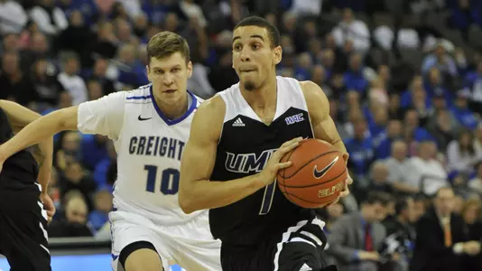 Kangaroos Face Nationally Ranked Cyclones Monday Night