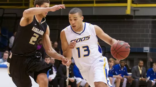 Late Push By 'Roos Not Enough, Grizzlies Hold On 86-74