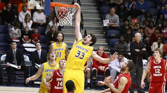 Kangaroos Complete Season Sweep of Coyotes, 80-65