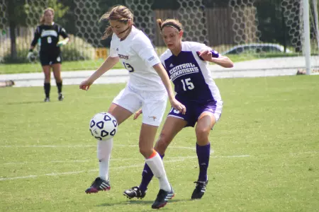 Kansas City Plays Central Arkansas to 1-1 Tie