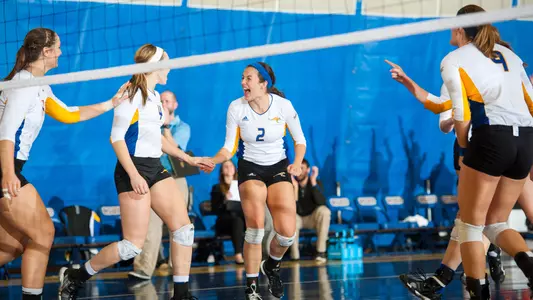 Seattle Upsets 'Roos In WAC Semis