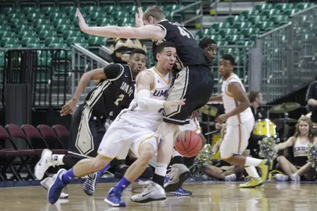 Kangaroos Season Ends in Heartbreaking Fashion, 73-70 in WAC Tourney