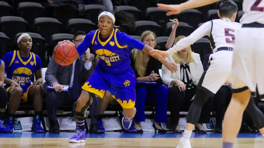 Roos Fall to Omaha at Municipal Auditorium, 80-57