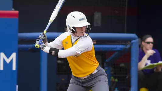 ?Roos Out-Hit No.17 Gophers, But Fall 2-1