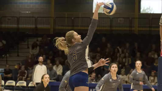 Roos Down Red Wolves In Kangaroo Classic Opener