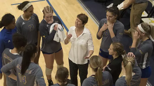 Volleyball Hits the Road for Matches with Roadrunners and Lopes