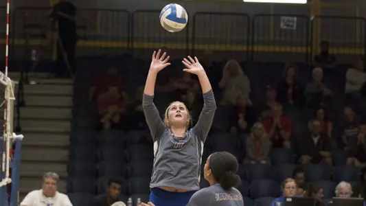 UMKC Splits Matches On Final Day Of Billiken Invite