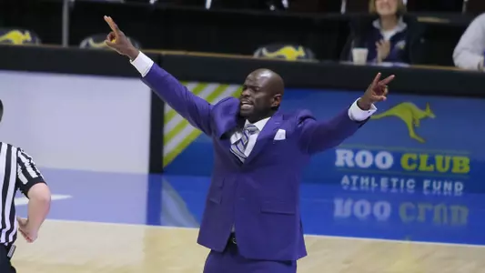 Roos Open Sixth WAC Season at Home Saturday